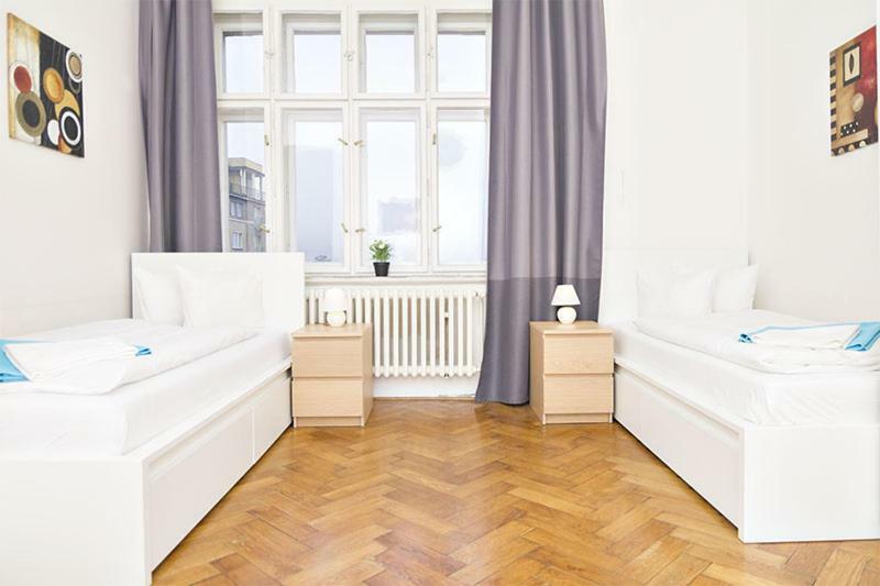 Apartments With 2 Bathrooms- 5 Minutes From Old Town - 102 M2 Prague Exterior photo